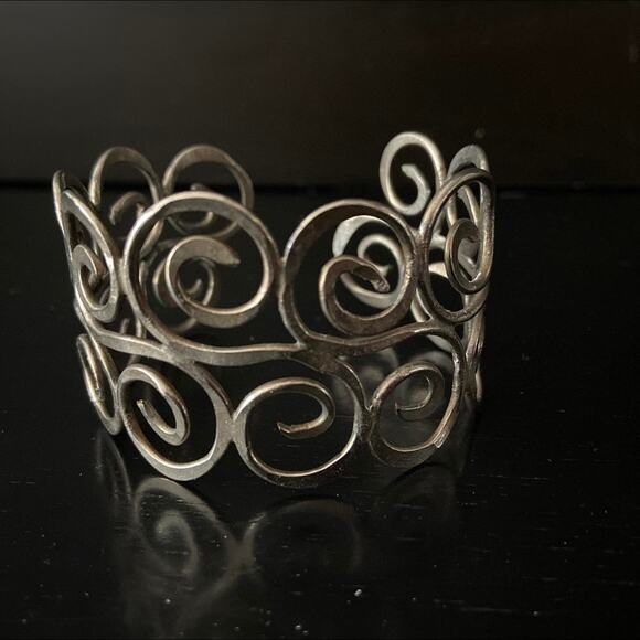 Swirly Silver Metal Cuff Bracelet - Picture 2 of 4